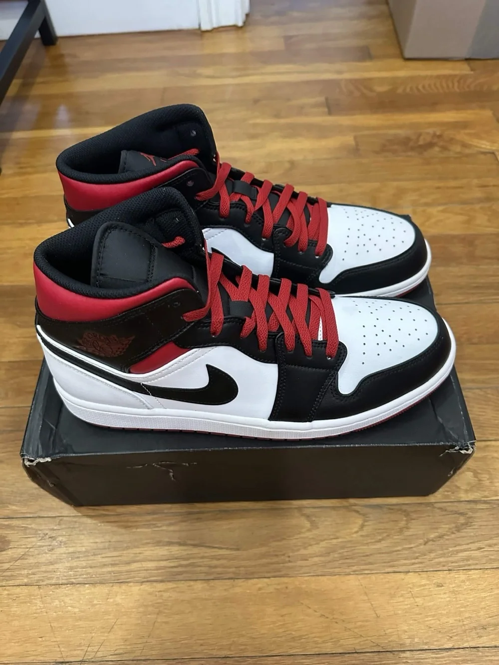 *New with Defects* Jordan 1 Mid Men White Black Red (DQ8426-106) Size 11.5